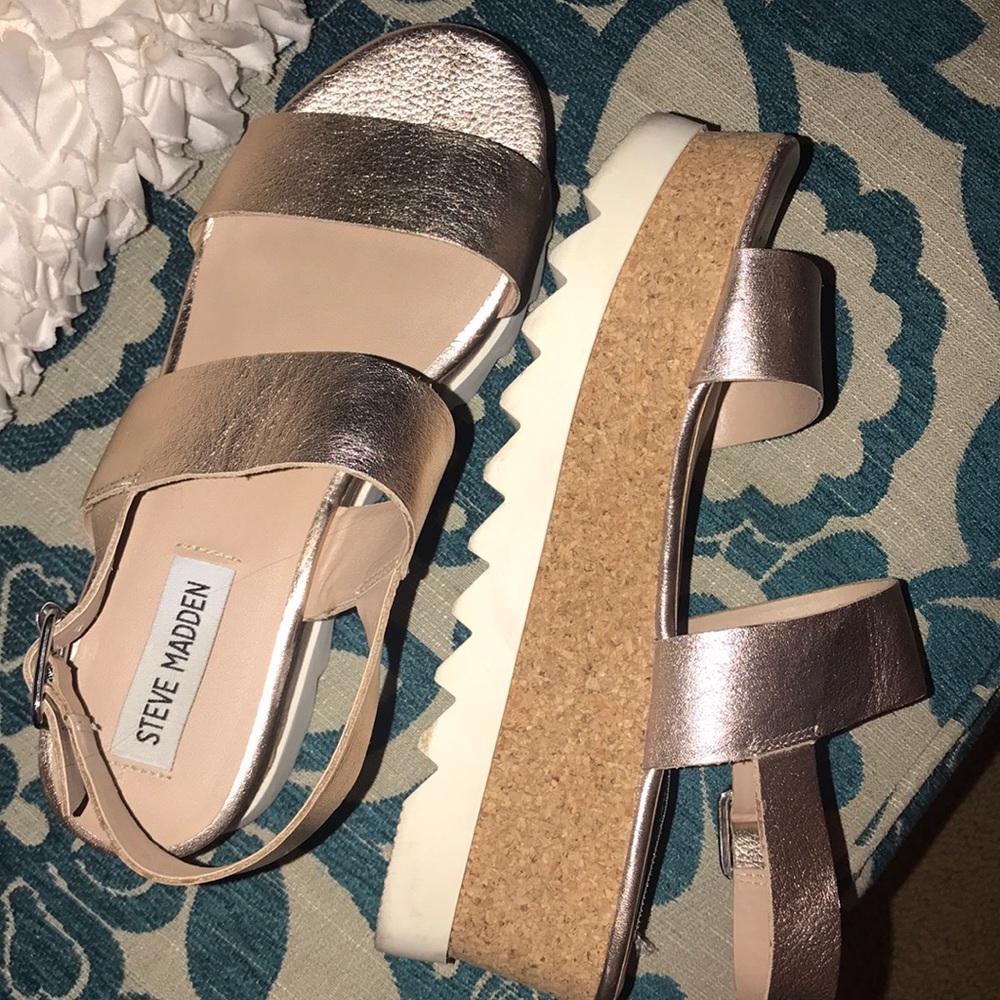 Steve Madden platform sandals